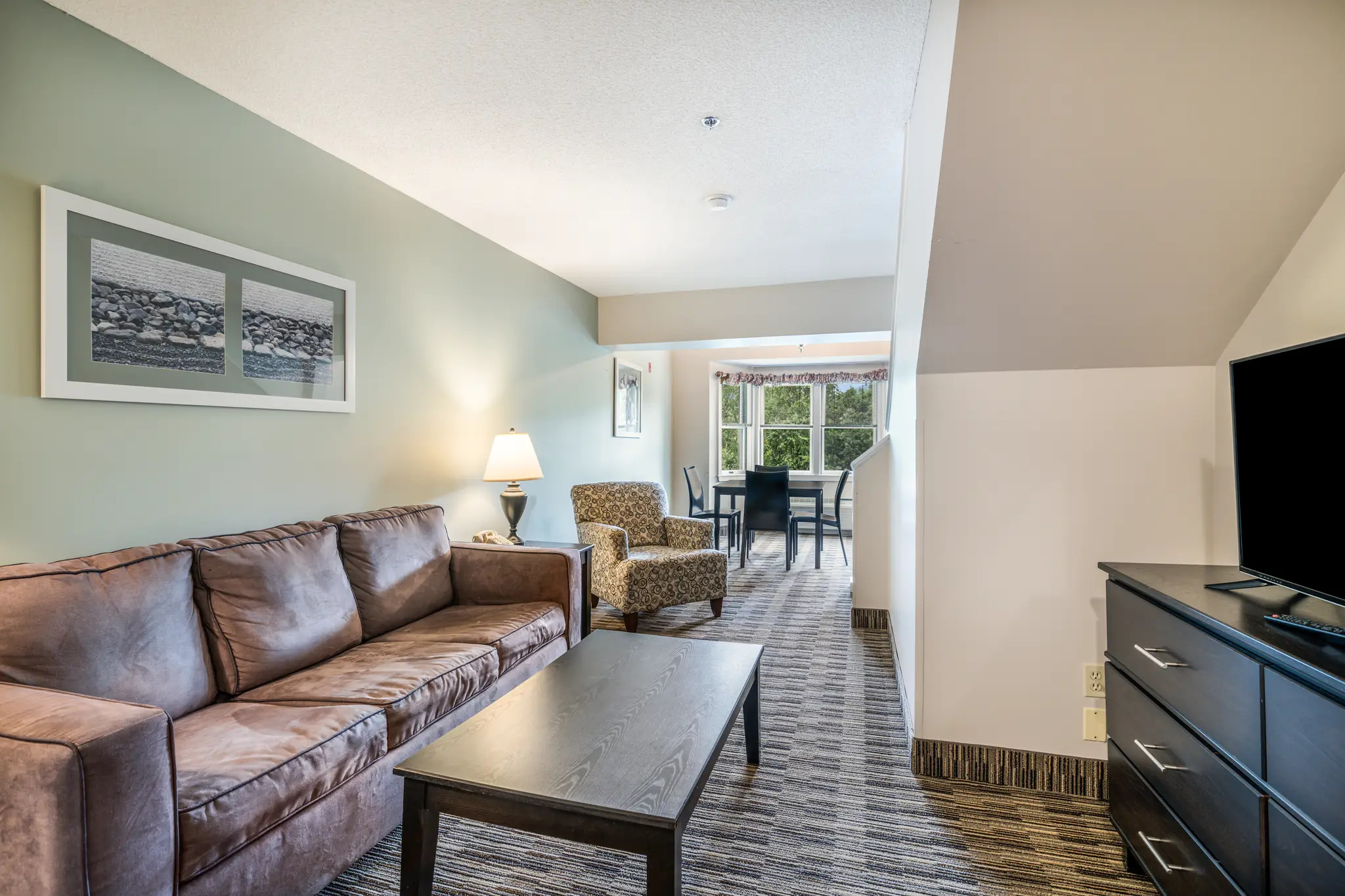 2 Queen Beds, Suite, Nonsmoking